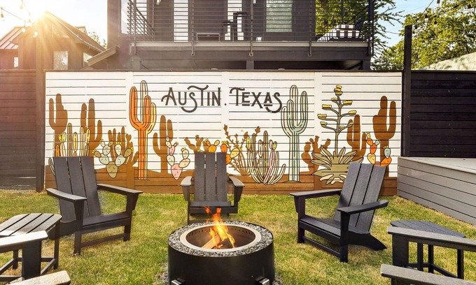 South Lamar House | Austin Retreat for 12 Pool, Game Room, Private Casita Mins from Downtown