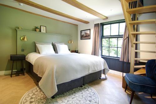Frankendael Hotel | Authentic Farmhouse - De Vergulden Eenhoorn