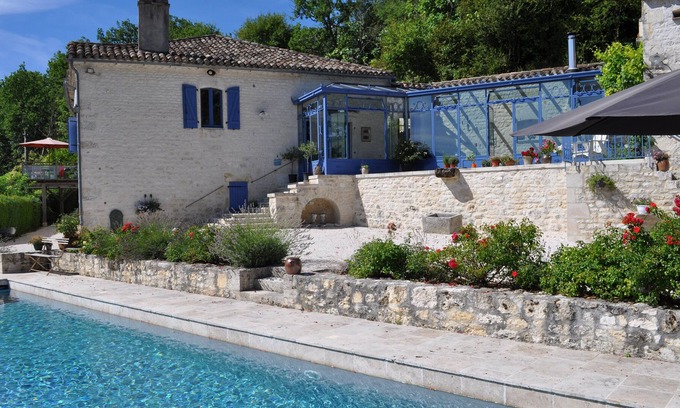 Lendou-en-Quercy House | Authentic, renovated farmhouse with breathtaking view and large swimming pool