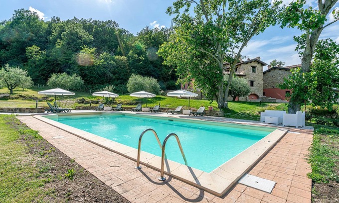 Camerino House | Authentic residence in the middle of nature with pool.