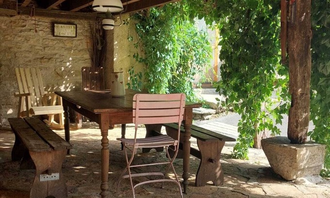 Le Larderet House | Autumn getaway in the Jura - calm, nature & conviviality gîte 2 to 10 pers.
