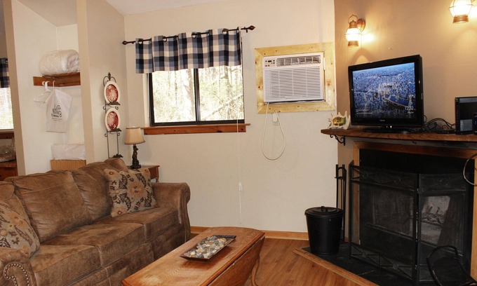 Sautee Nacoochee Cottage | Autumn Ridge - 4th Night Free for March Only - See Description Details