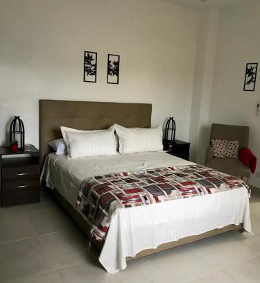 San Nicolas de los Arroyos Apartment | Avenida Departamento completo, cerca de todo