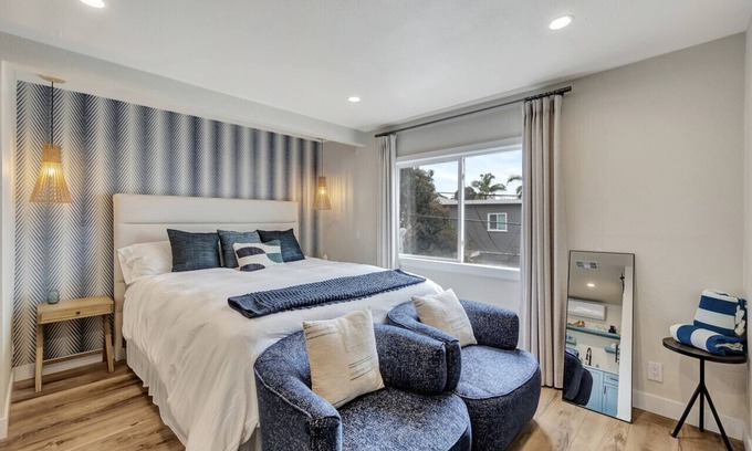 San Clemente Apartment | Avenida Del Mar 5 Suites (1/2 Mile to the PIER!)