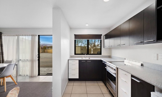 Alexandra Hotel | Avenue Motel