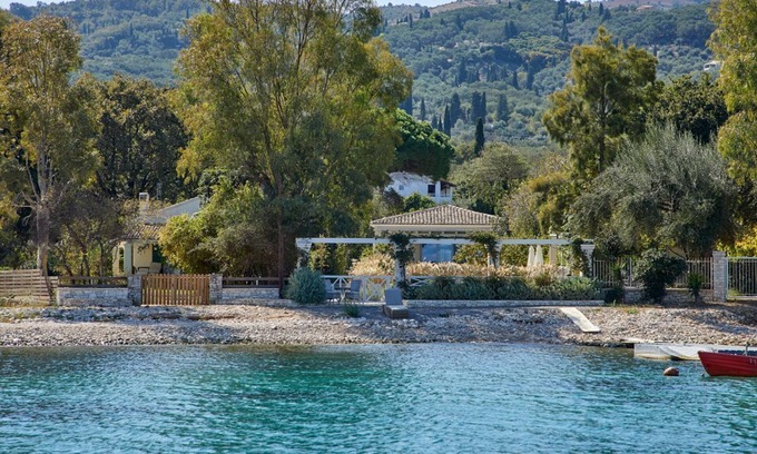 Kassiopi Villa | Avlaki Beach House - Four Bedroom Villa, Sleeps 8