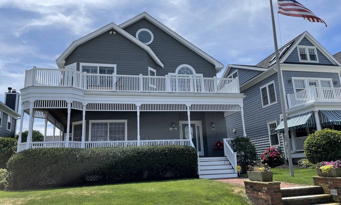Avon by the Sea House | AVON BY THE SEA LUXURY HOME STEPS FROM THE BEACH WITH GORGEOUS OCEAN VIEWS