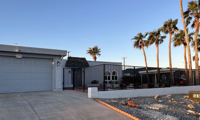 Yuma House | Awesome 3BR/2 bath home in the heart of Yuma