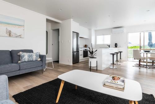 Mount Maunganui Apartment | Awesome Beach House on Oceanview Road