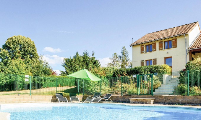 Saint-Saud-Lacoussiere House | Awesome home in St. Saud Lacoussiere