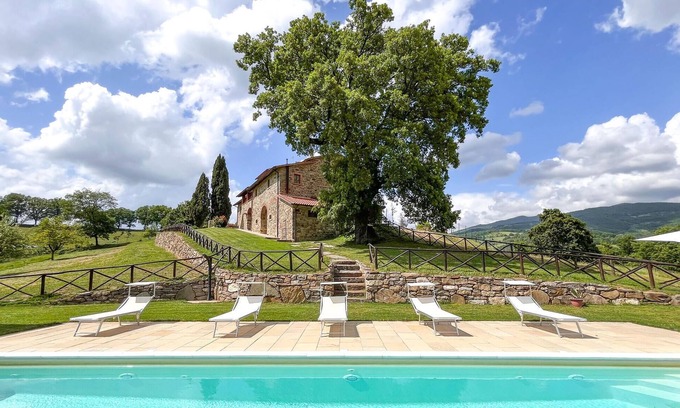 Bibbiena House | Awesome home in Bibbiena with kitchen