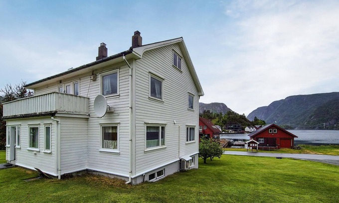 Suldal House | Awesome home in Erfjord with WiFi
