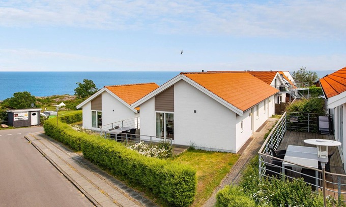 Gudhjem House | Awesome home in Gudhjem with WiFi