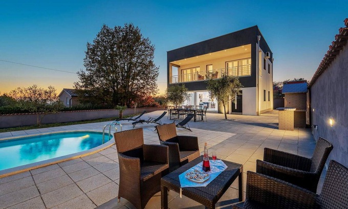 Sveti Petar u Sumi House | Awesome home in Sv. Petar u Sumi