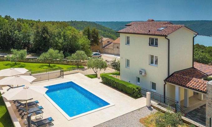 Trgetari House | Awesome home in Labin - Rabac