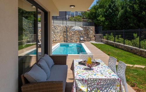 Sarsoni House | Awesome Home In Matulji With Sauna