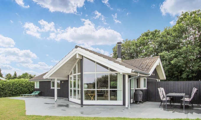 Marup House | Awesome home in Samsø with kitchen
