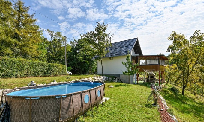 Vinica House | Awesome home in Vinica Breg with WiFi