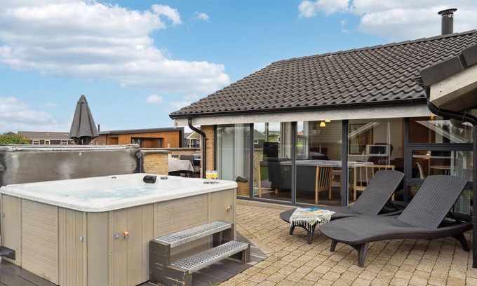 Vinderup House | Awesome home in Vinderup with sauna