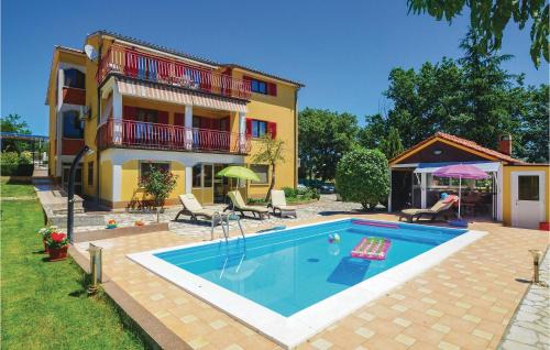 Vinez House | Awesome Home In Vinez With House A Panoramic View