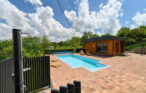 Ludbreg House | Awesome Home In Vinogradi Ludbreski