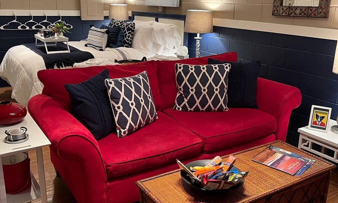 Kitty Hawk House | Awesome suite, 100 steps to the ocean!
