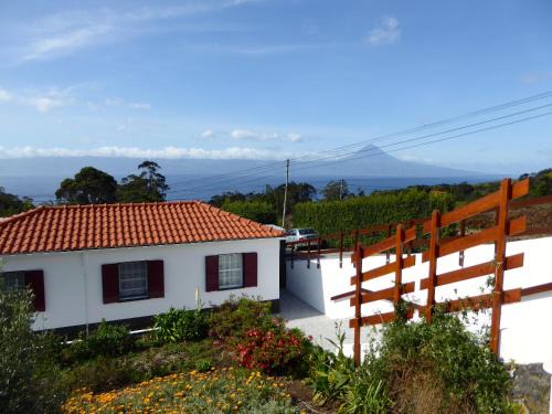 Urzelina House | Azorean Cottage São Jorge