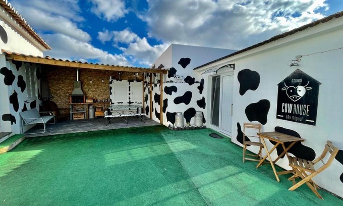 Ribeira Grande House | Azores Cow House