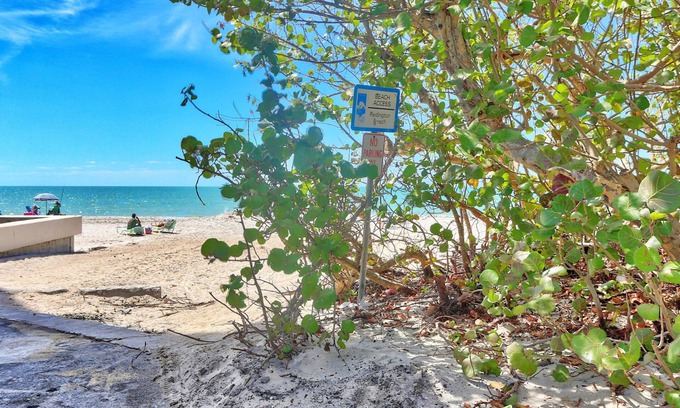 Madeira Beach House | Azul Townhomes A5