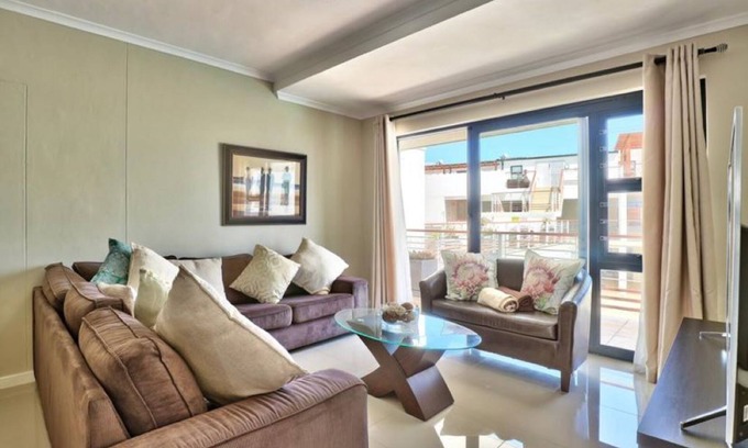 Bloubergstrand Apartment | Azure Ocean Facing Appartment