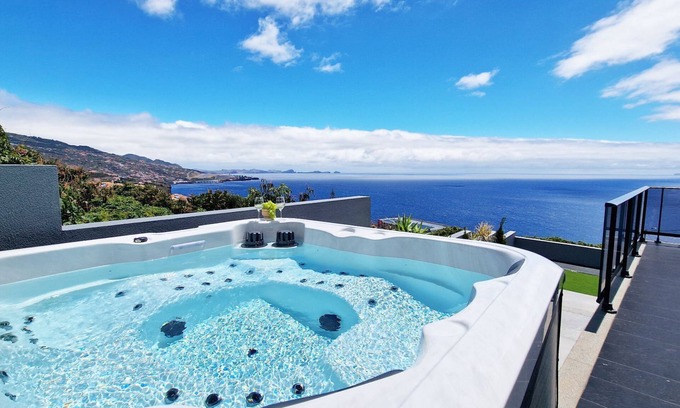 Gaula House | Azure Serenity by LovelyStay