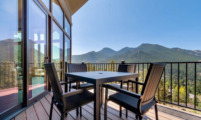 Estes Park House | Azure Vista Vacation Home At Windcliff 3 Bedroom Home by Redawning