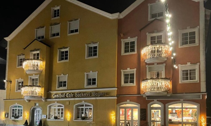 Hutthurm Hotel | Bäckerei Konditorei Frühstückspension WAGNER