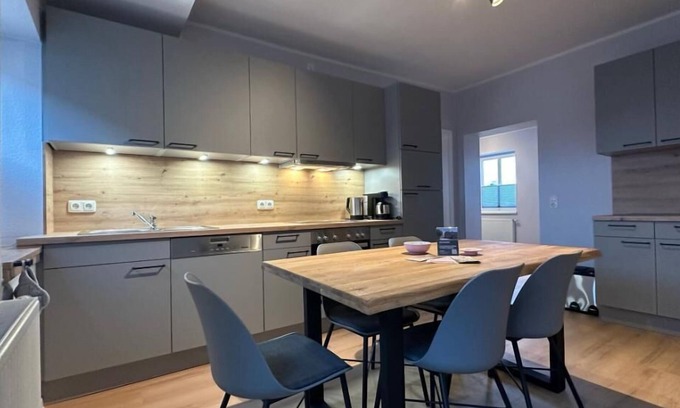 Sahrensdorf Apartment | Büdlfarm, Treckerschuppen