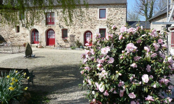 Trevron Bed & Breakfast | B&B DINAN la priquetais
