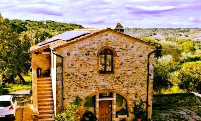 Rapolano Terme Bed & Breakfast | B&B San Paterno industrial Vintage triple room