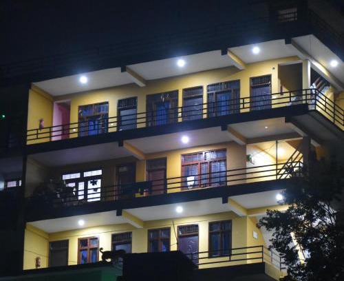 Almora House | B2 Guest House