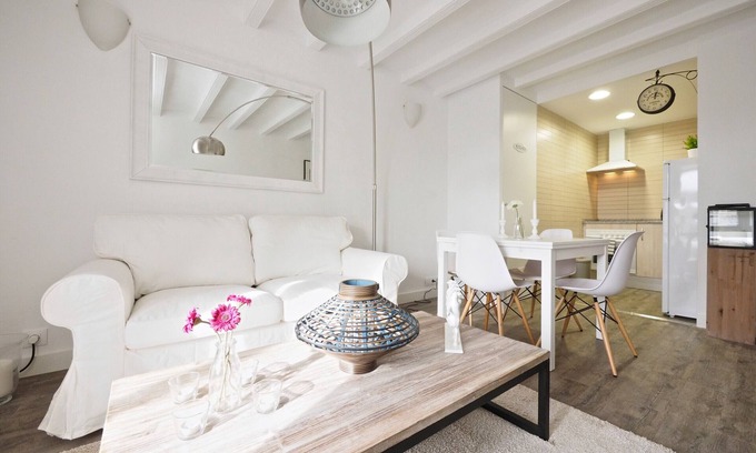 Sant Antoni Apartment | B51