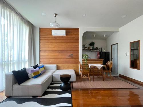 Chiang Rai House | Baan Jai Klang (บ้านใจกลาง)