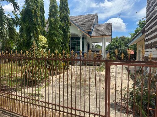 Phayu House | Baan Pa Dee Si Sa Ket