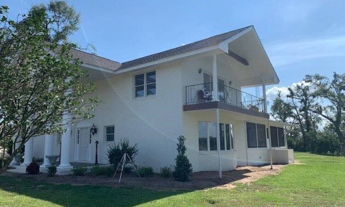 Fowlstown Cabin | Back of the Moon Lodge -Spring Creek-Lake Seminole