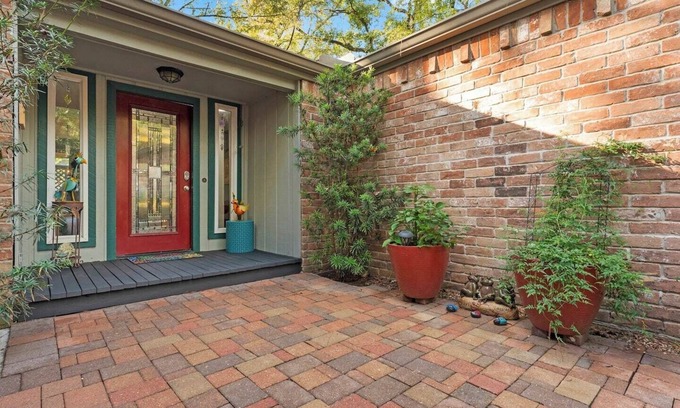 Grogan's Mill House | Back to Nature Home in the Heart of The Woodlands!