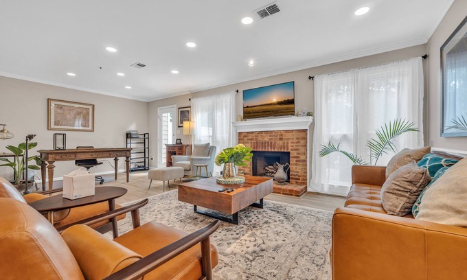 Marietta House | Backyard patio w/Grill + Parking