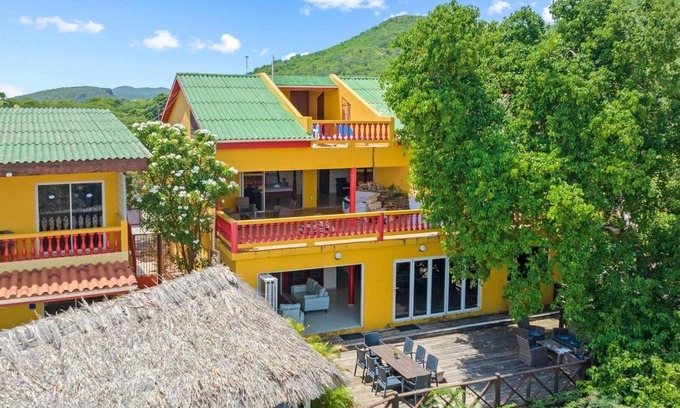 Curacao House | Bahia Apartments & Diving - 3 Bedroom Villa - Ocean View