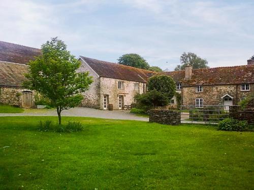 Llandybie House | Bailiffs House - Uk48744