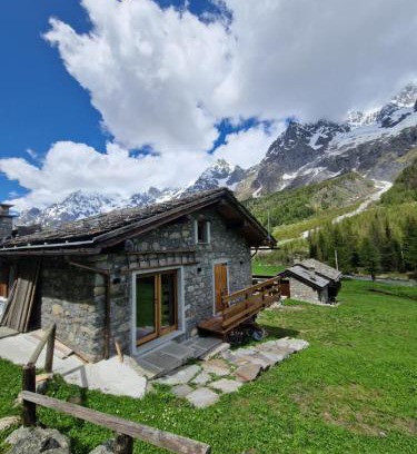 Courmayeur Ski Chalet | Baita Val Ferret CIR 0246