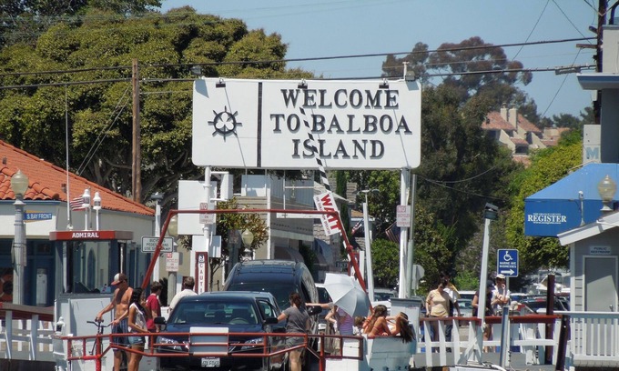 Balboa Island House | Balboa Island Retreat