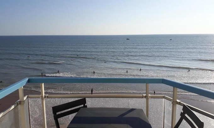 Saint-Gilles-Croix-de-Vie Apartment | Balcon sur mer