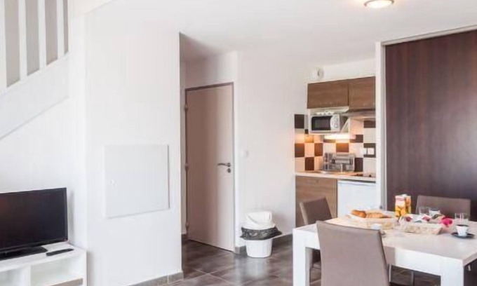 Latour-Bas-Elne Apartment | Balcony, 32-36m², Saint-Cyprien