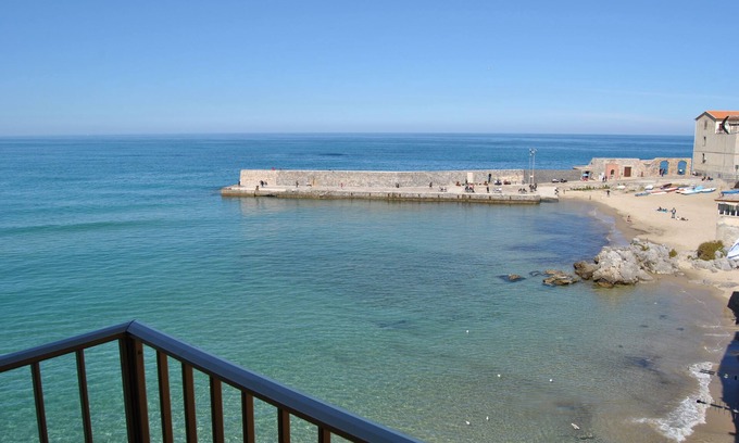 Old Town Apartment | Balcony Bellavista B - Holiday home by the sea